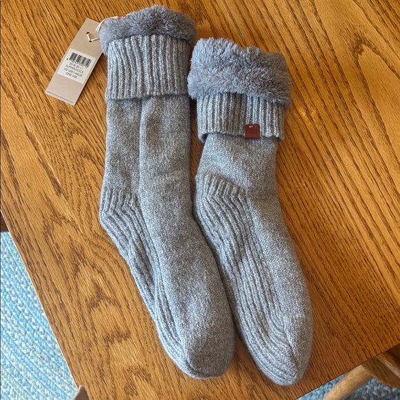 BICKLEY + MITCHELL's slipper socks - Picture 3 of 4